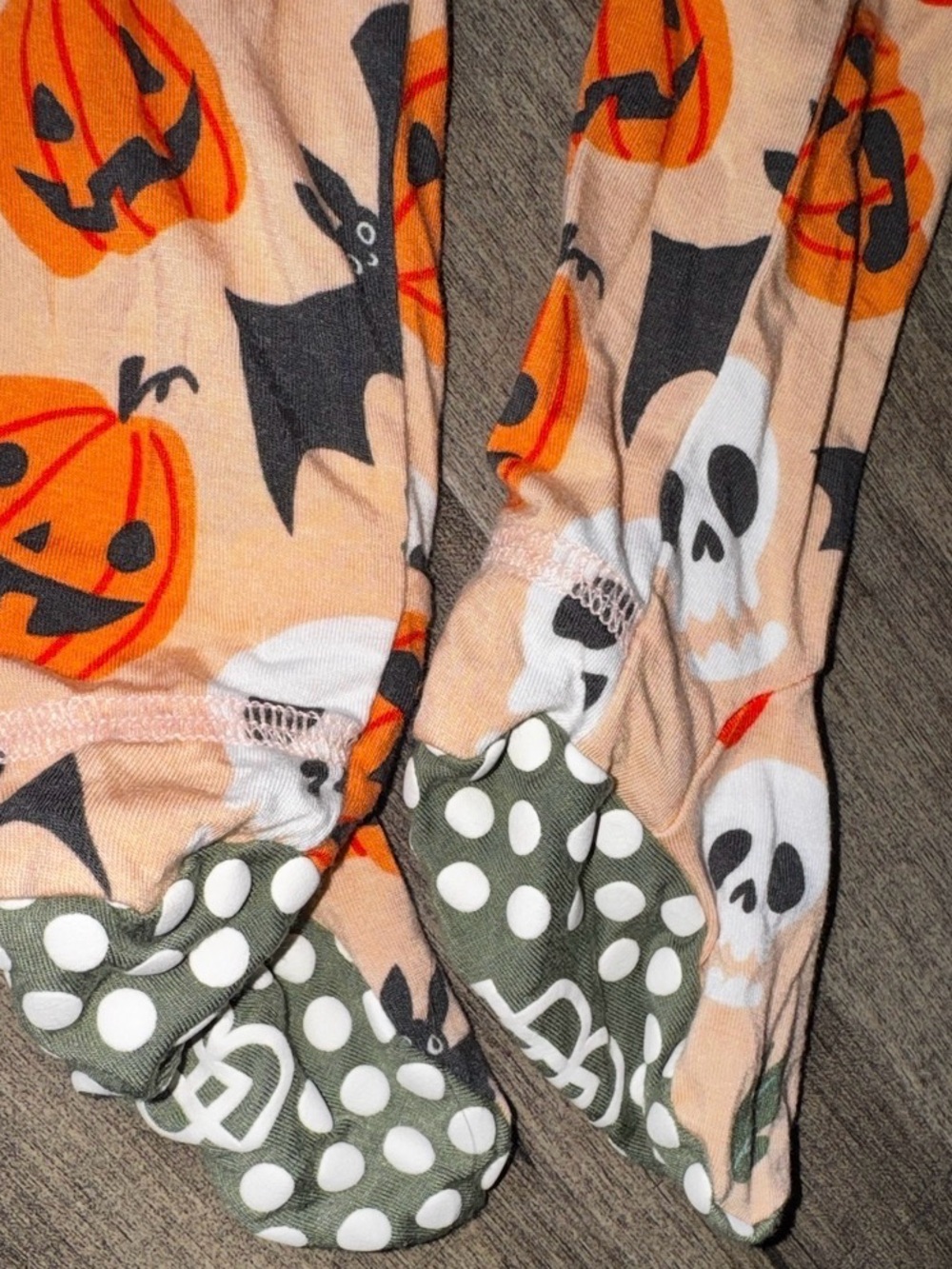 Little Bum Bums OG Halloween Pumpkins Bats Bamboo Footie 6-9M Retired Rebrand - Picture 8 of 9